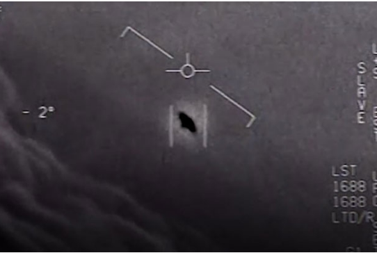 미 해군이 UFO 목격 사례를 추가로 공개했다.
