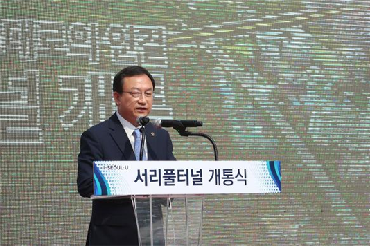 서리풀터널 개통을 축하하는 박 의원