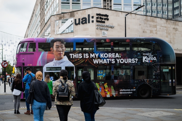 영국 런던 손흥민 한국관광 홍보 이미지 래핑 버스(사진 =한국관광공사)