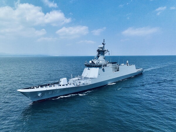 해군 신형 호위함 천안함(FFG-826).