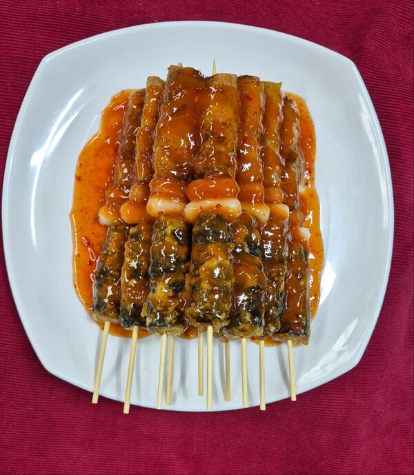 떡볶이 명인 한차남 2024 베트남 쌀국수 축제에 홍시뽀끼뽀끼밀키트 참여 …대한민국 매운맛 홍보 < 경제 < 뉴스 < 기사본문 - 내외일보... 
